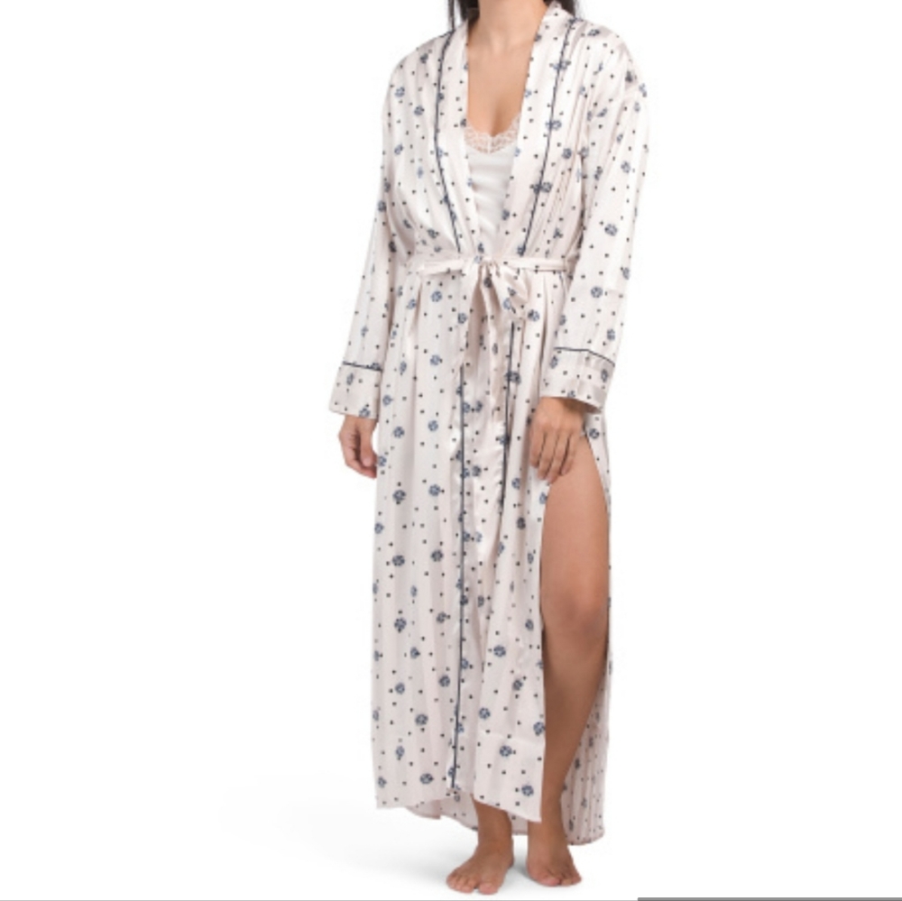 ❗️Free People Intimately Pajama Party Holiday Satin Robe Ivory Combo